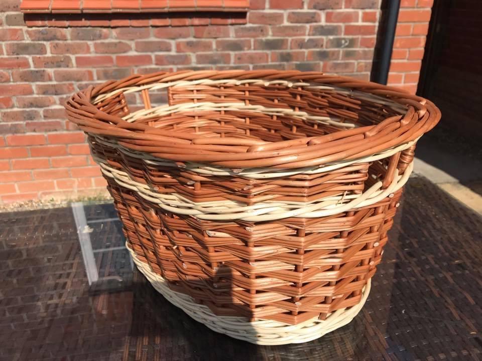 Compact Oval Wet Linen 